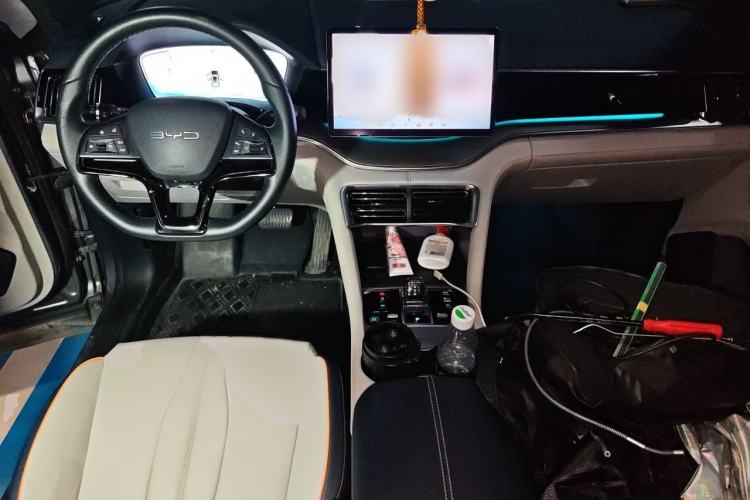 Used BYD Song PLUS New Energy 2023 Champion Edition DM-i 110KM Flagship Model Interior 2