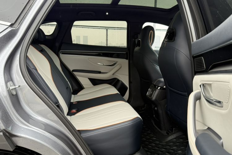 Used BYD Song PLUS New Energy 2023 Champion Edition DM-i 110KM Flagship Model Interior 3