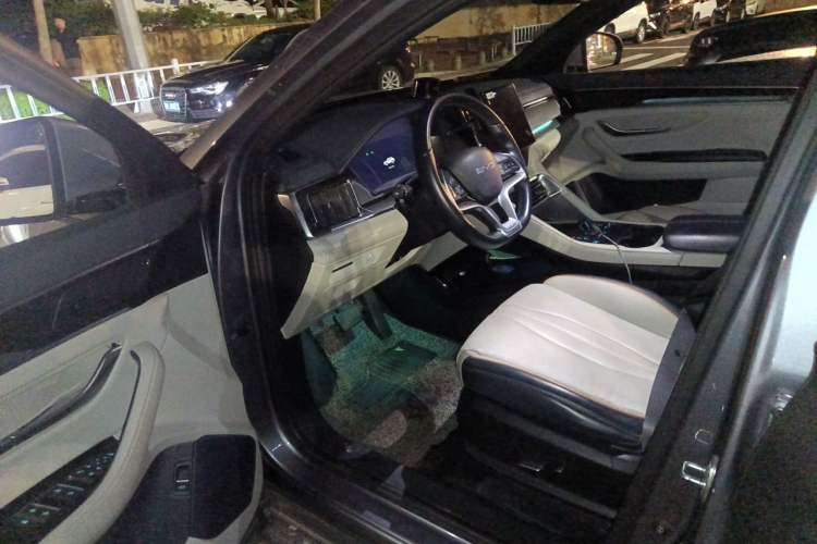 Used BYD Song PLUS New Energy 2023 Champion Edition DM-i 110KM Flagship PLUS Interior 3