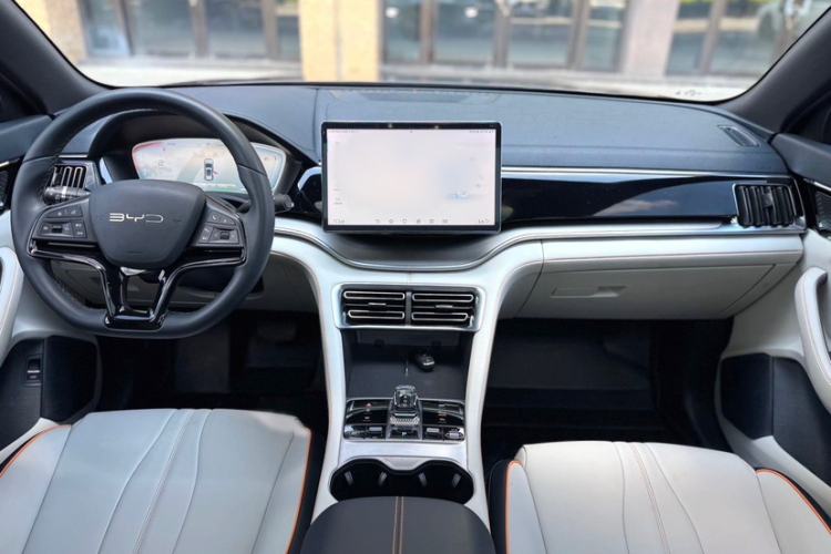 Used BYD Song PLUS New Energy 2023 Champion Edition DM-i 110KM Flagship Model Interior 7