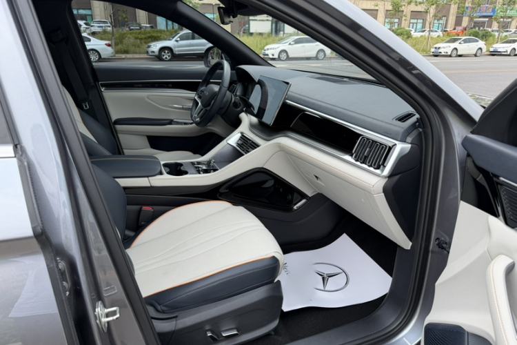 Used BYD Song PLUS New Energy 2023 Champion Edition DM-i 110KM Flagship PLUS Interior 9