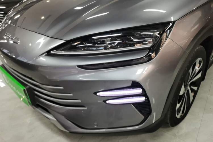 Used BYD Song PLUS New Energy 2023 Champion Edition DM-i 110KM Flagship PLUS Left Front Headlight