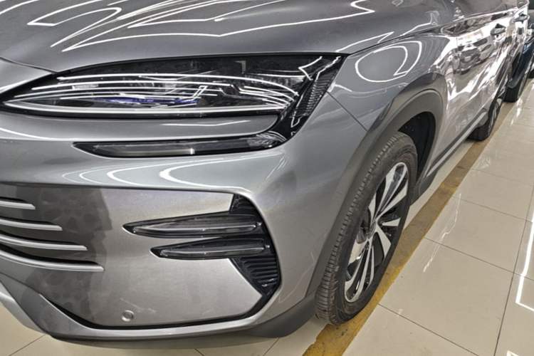Used BYD Song PLUS New Energy 2023 Champion Edition DM-i 110KM Flagship Model Left Front Headlight