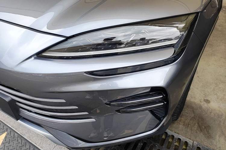 Used BYD Song PLUS New Energy 2023 Champion Edition DM-i 110KM Flagship Model Left Front Headlight