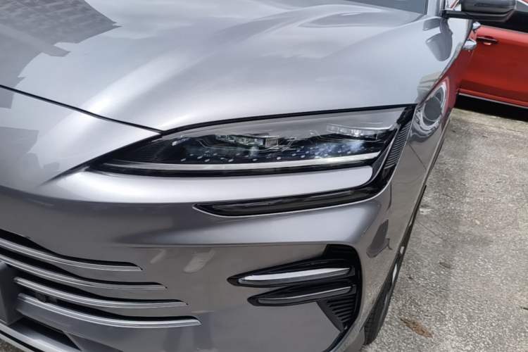 Used BYD Song PLUS New Energy 2023 Champion Edition DM-i 110KM Flagship Model Left Front Headlight