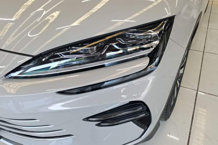 Used BYD Song PLUS New Energy 2023 Champion Edition DM-i 150KM Flagship PLUS Left Front Headlight
