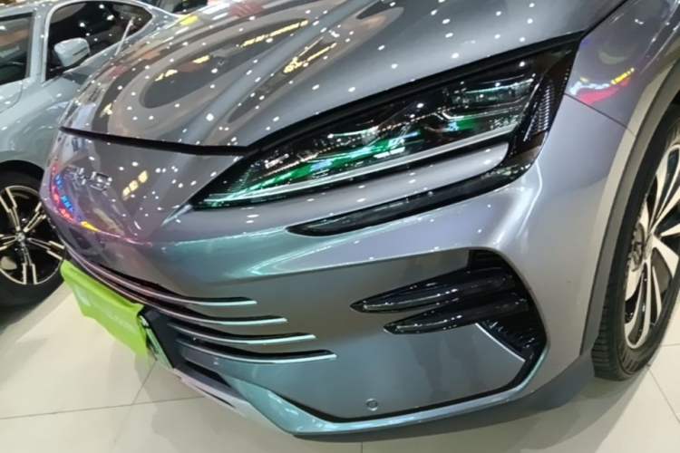 Used BYD Song PLUS New Energy 2023 Champion Edition DM-i 110KM Flagship PLUS Left Front Headlight