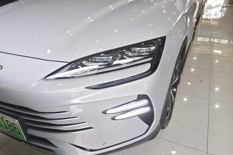 Used BYD Song PLUS New Energy 2023 Champion Edition DM-i 110KM Flagship PLUS Left Front Headlight