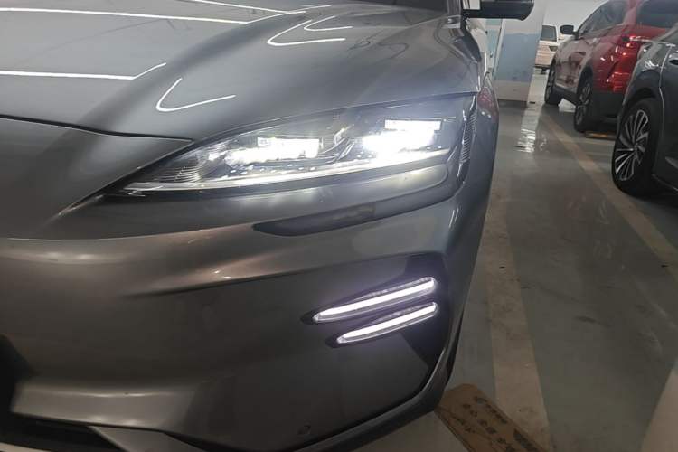 Used BYD Song PLUS New Energy 2023 Champion Edition EV 520KM Flagship Model Left Front Headlight