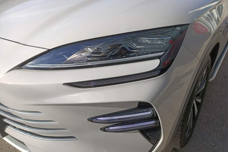 Used BYD Song PLUS New Energy 2023 Champion Edition DM-i 150KM Flagship PLUS Left Front Headlight