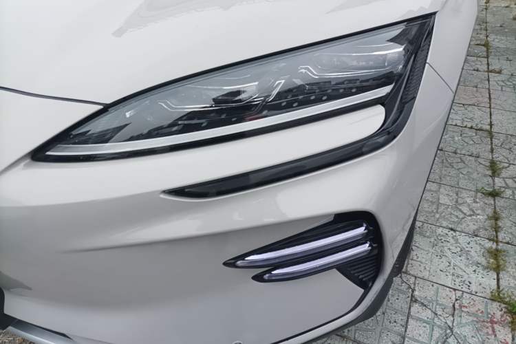 Used BYD Song PLUS New Energy 2023 Champion Edition EV 520KM Flagship Model Left Front Headlight