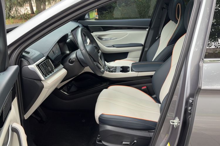 Used BYD Song PLUS New Energy 2023 Champion Edition DM-i 110KM Flagship PLUS Left Front Seat