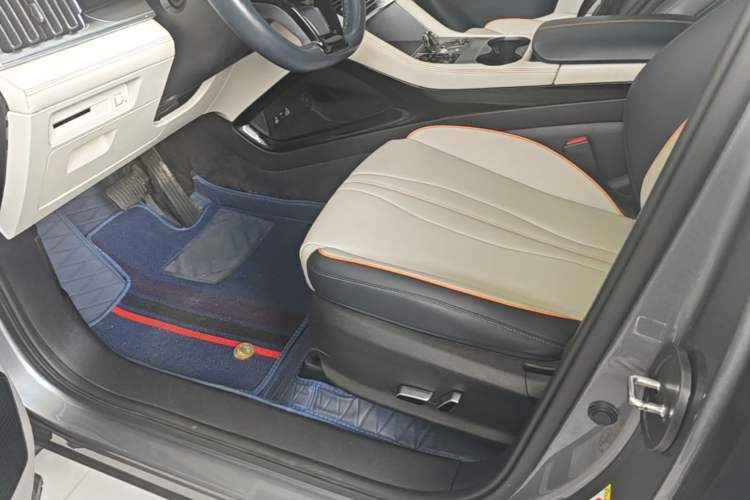 Used BYD Song PLUS New Energy 2023 Champion Edition DM-i 110KM Flagship Model Left Front Seat
