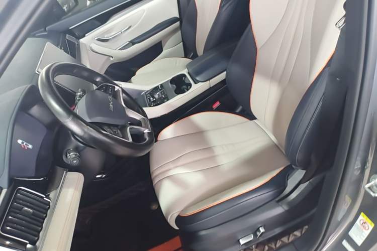 Used BYD Song PLUS New Energy 2023 Champion Edition DM-i 110KM Flagship PLUS Left Front Seat