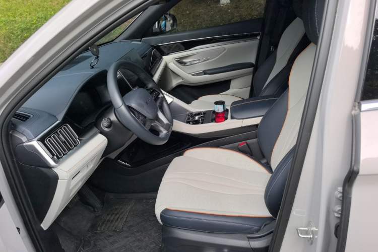 Used BYD Song PLUS New Energy 2023 Champion Edition DM-i 110KM Flagship PLUS Left Front Seat