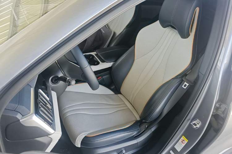 Used BYD Song PLUS New Energy 2023 Champion Edition DM-i 110KM Flagship PLUS Left Front Seat