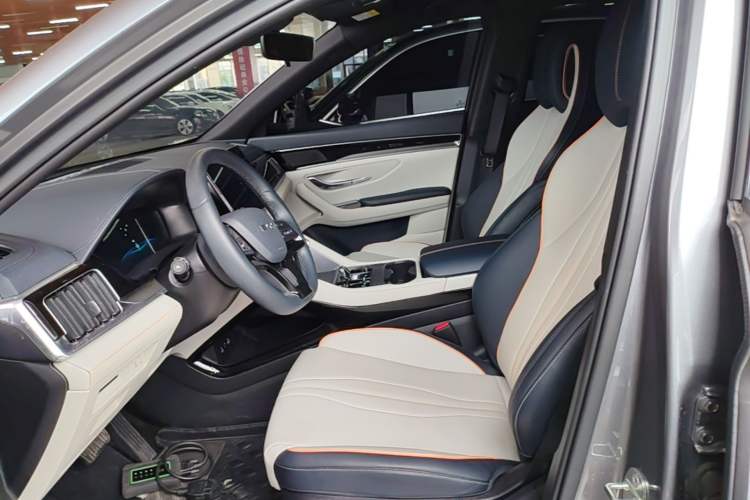 Used BYD Song PLUS New Energy 2023 Champion Edition DM-i 110KM Flagship Model Left Front Seat