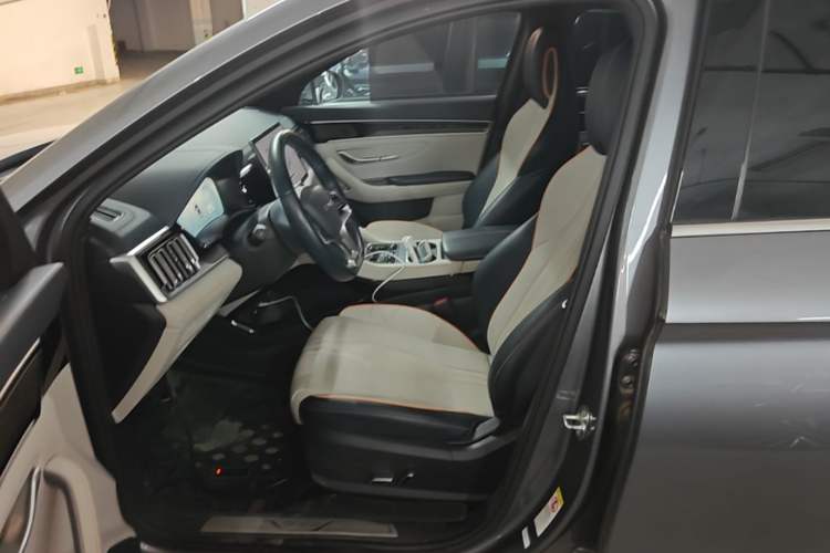 Used BYD Song PLUS New Energy 2023 Champion Edition EV 520KM Flagship Model Left Front Seat