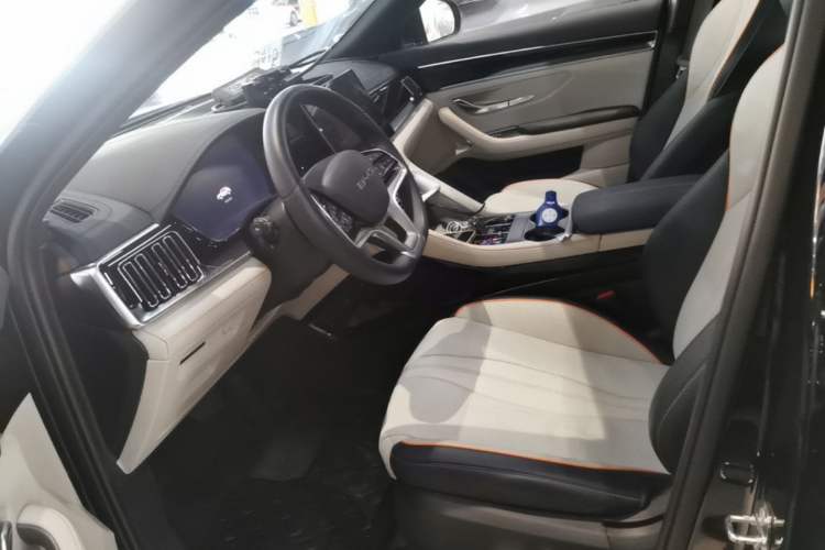 Used BYD Song PLUS New Energy 2023 Champion Edition DM-i 110KM Flagship Model Left Front Seat