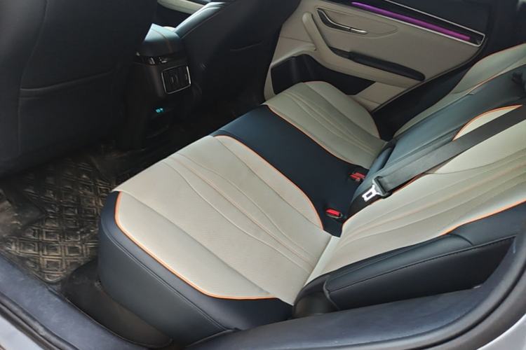 Used BYD Song PLUS New Energy 2023 Champion Edition DM-i 110KM Flagship PLUS Left Rear Seat