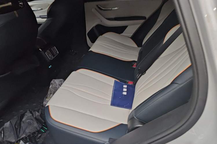Used BYD Song PLUS New Energy 2023 Champion Edition DM-i 150KM Flagship PLUS Left Rear Seat
