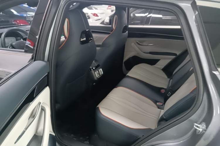 Used BYD Song PLUS New Energy 2023 Champion Edition DM-i 110KM Flagship PLUS Left Rear Seat