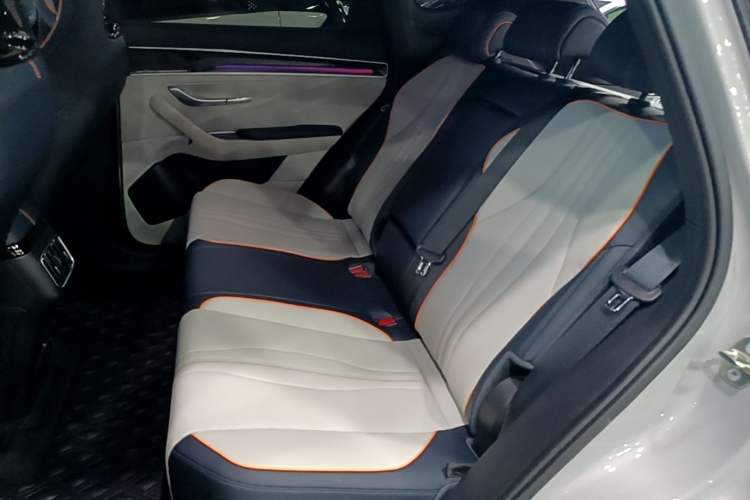 Used BYD Song PLUS New Energy 2023 Champion Edition DM-i 110KM Flagship PLUS Left Rear Seat