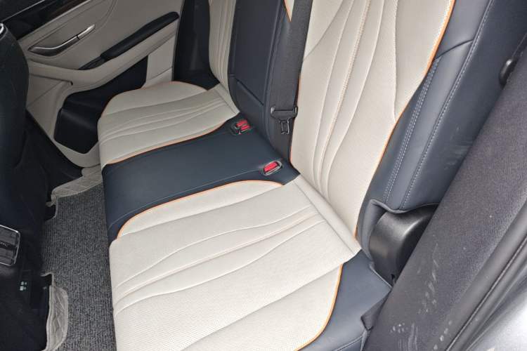 Used BYD Song PLUS New Energy 2023 Champion Edition DM-i 150KM Flagship PLUS Left Rear Seat