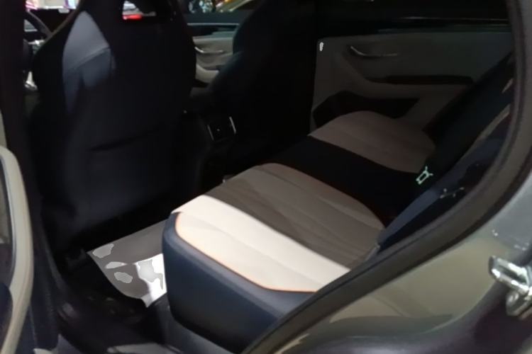 Used BYD Song PLUS New Energy 2023 Champion Edition DM-i 110KM Flagship PLUS Left Rear Seat