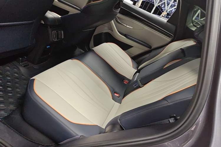 Used BYD Song PLUS New Energy 2023 Champion Edition DM-i 110KM Flagship Model Left Rear Seat