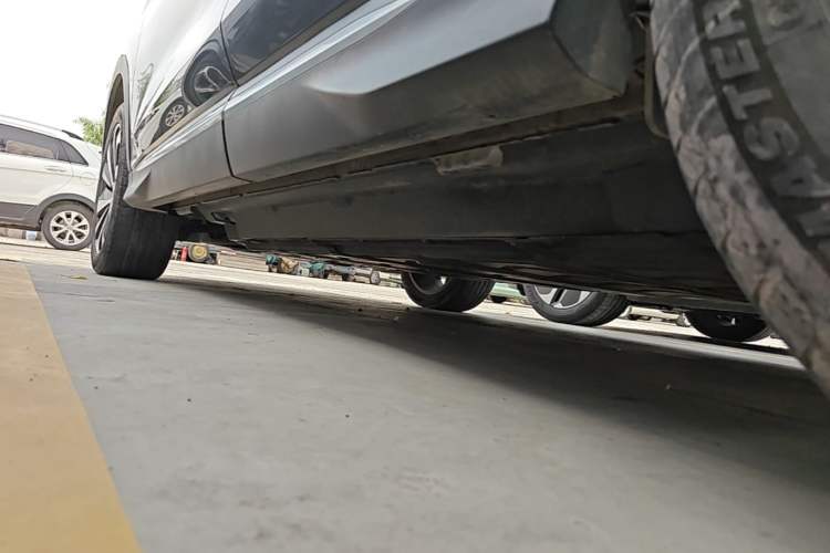Used BYD Song PLUS New Energy 2023 Champion Edition EV 520KM Prestige Model Left Side Sill