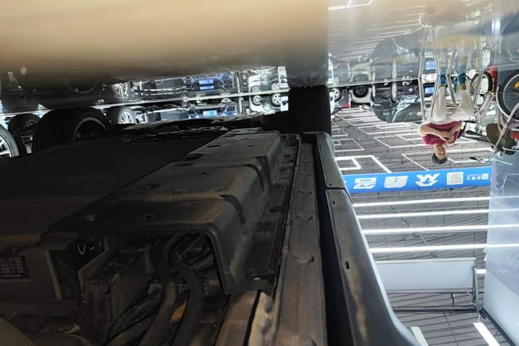 Used BYD Song PLUS New Energy 2023 Champion Edition DM-i 110KM Flagship Model Left Side Sill