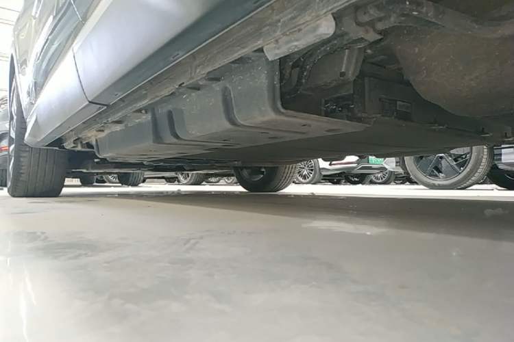 Used BYD Song PLUS New Energy 2023 Champion Edition DM-i 110KM Flagship Model Left Side Sill
