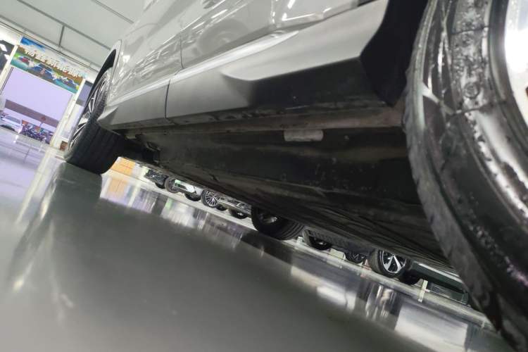 Used BYD Song PLUS New Energy 2023 Champion Edition EV 520KM Luxury Model Left Side Sill