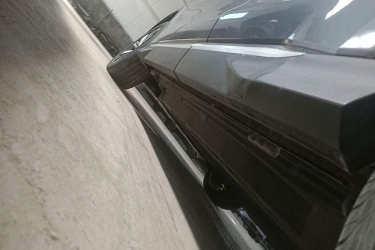 Used BYD Song PLUS New Energy 2023 Champion Edition EV 520KM Prestige Model Left Side Sill