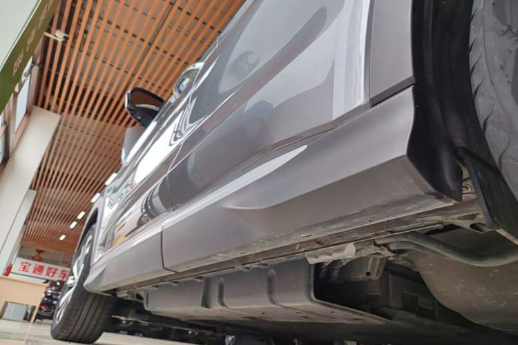 Used BYD Song PLUS New Energy 2023 Champion Edition DM-i 110KM Flagship Model Left Side Sill