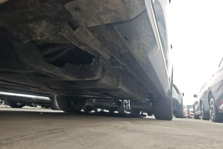 Used BYD Song PLUS New Energy 2023 Champion Edition DM-i 110KM Flagship Model Left Side Sill