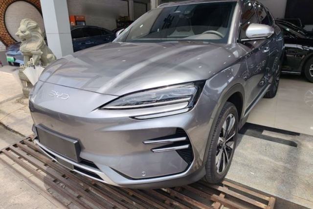 Used BYD Song PLUS New Energy 2023 Champion Edition EV 520KM Flagship Model