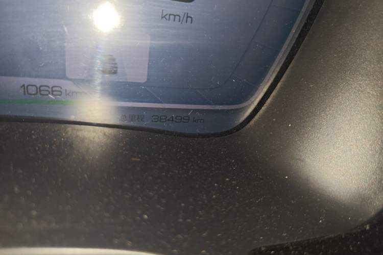 Used BYD Song PLUS New Energy 2023 Champion Edition DM-i 110KM Flagship PLUS Odometer Close Up