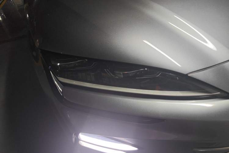 Used BYD Song PLUS New Energy 2023 Champion Edition DM-i 110KM Flagship PLUS Right Front Headlight