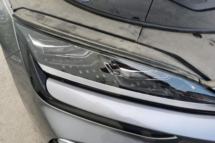 Used BYD Song PLUS New Energy 2023 Champion Edition DM-i 110KM Flagship Model Right Front Headlight
