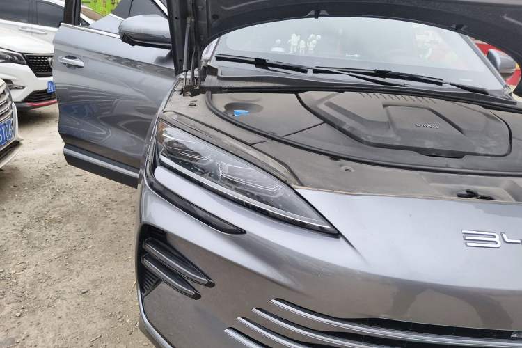 Used BYD Song PLUS New Energy 2023 Champion Edition DM-i 150KM Flagship PLUS Right Front Headlight