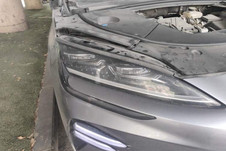 Used BYD Song PLUS New Energy 2023 Champion Edition DM-i 110KM Flagship Model Right Front Headlight