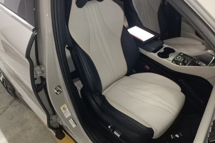Used BYD Song PLUS New Energy 2023 Champion Edition DM-i 110KM Flagship PLUS Right Front Seat