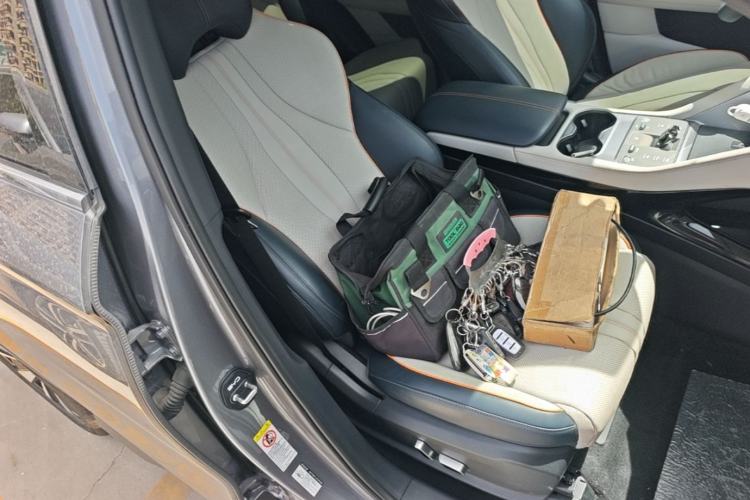 Used BYD Song PLUS New Energy 2023 Champion Edition DM-i 150KM Flagship PLUS Right Front Seat