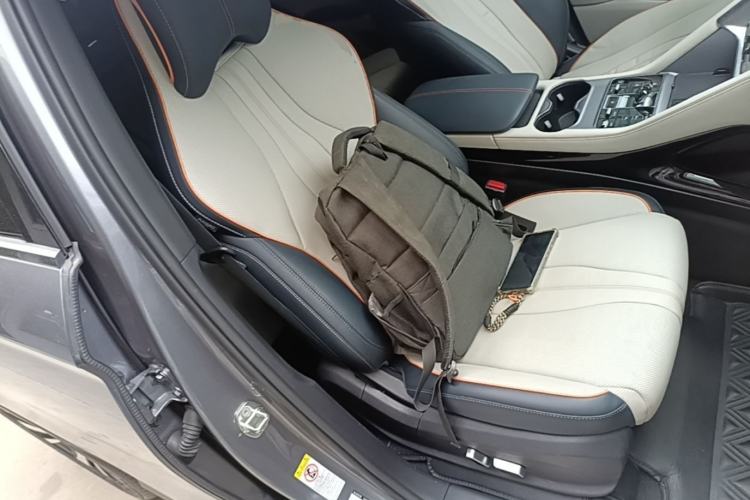 Used BYD Song PLUS New Energy 2023 Champion Edition DM-i 150KM Flagship PLUS Right Front Seat