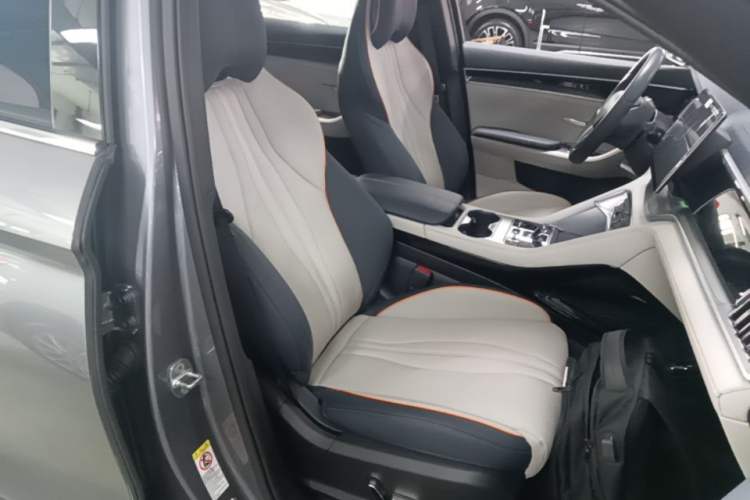Used BYD Song PLUS New Energy 2023 Champion Edition DM-i 110KM Flagship PLUS Right Front Seat