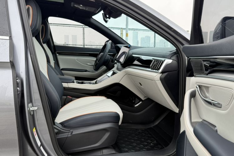 Used BYD Song PLUS New Energy 2023 Champion Edition DM-i 110KM Flagship Model Right Front Seat