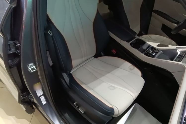 Used BYD Song PLUS New Energy 2023 Champion Edition DM-i 110KM Flagship PLUS Right Front Seat