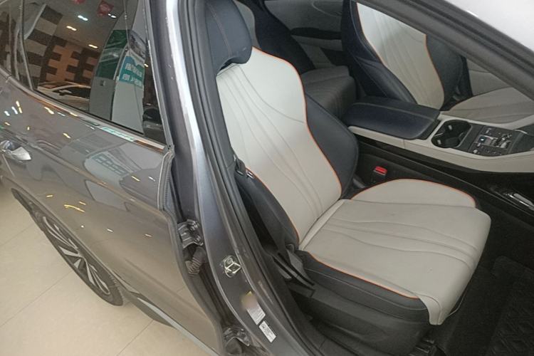 Used BYD Song PLUS New Energy 2023 Champion Edition EV 520KM Luxury Model Right Front Seat